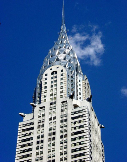 Mrakodrap Chrysler building v New Yorku z roku 1930 je vysoký 330 metrů