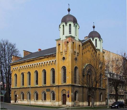 Krnovská synagoga je význačná synagoga stojící v Krnově