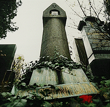 Hrob Karla Čapka na Vyšehradě