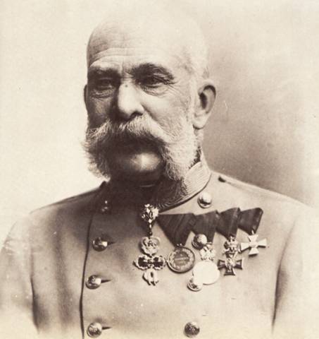 Císař František Josef I. na fotografii z roku 1915