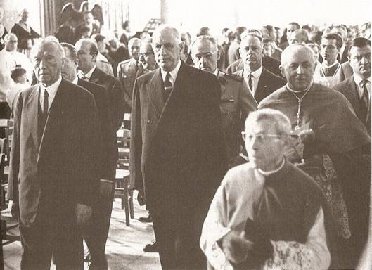 Kancléř Konrad Adenauer s Charlesem de Gaullem 
