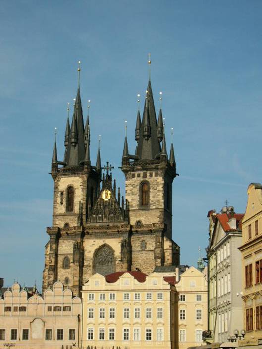 Týnský chrám na Staroměstském náměstí v Praze