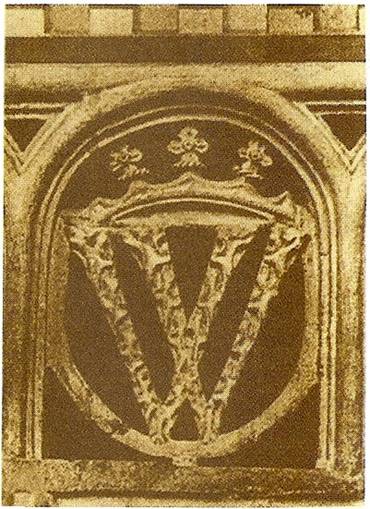 Na stavbách budovaných v období pozdní gotiky se často setkáváme s iniciálou jména krále Vladislava