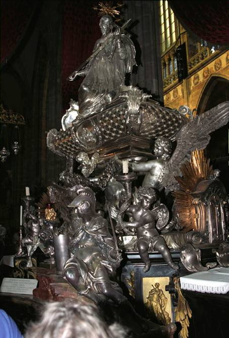 Hrob sv. Jana Nepomuckého, Katedrála sv. Víta, Pražský hrad