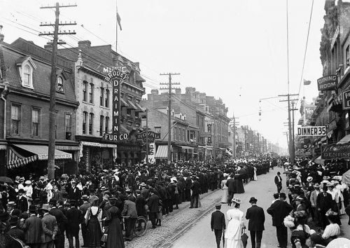 Svátek práce v Torontu v roce 1900