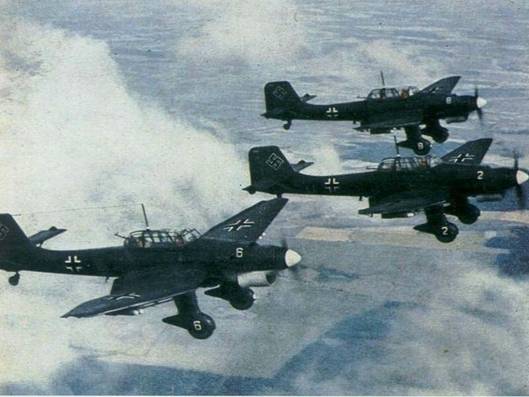 Německý střemhlavý bombardér Junkers 87 Stuka slavil úspěchy v prvním období války